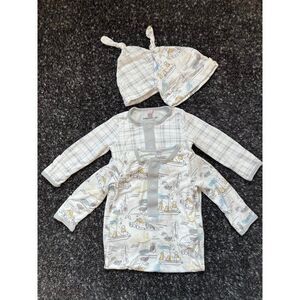 Set of 2 Like New Magnetic Me Gowns with matching hats